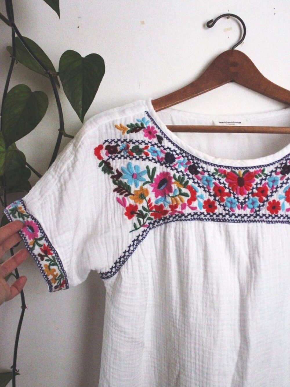 White Boho Tunic Dress Floral Embroidery 100% Cotton Beachlunchlounge S Short Sl - Picture 8 of 8